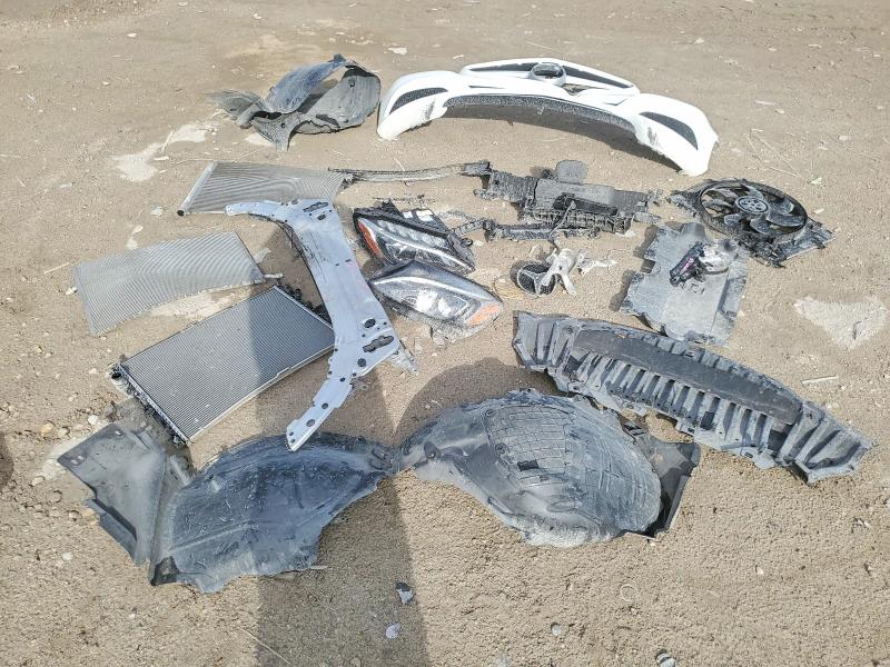 55740686 :رقم المزاد ، WDDWK4JB7JF659757 vin ، 2018 Mercedes-benz C مزاد بيع