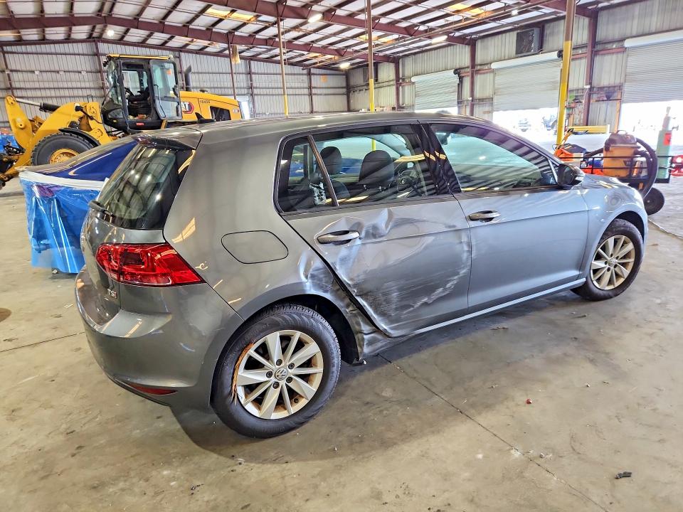 55807646 :رقم المزاد ، 3VW217AUXGM038839 vin ، 2016 Volkswagen Golf مزاد بيع