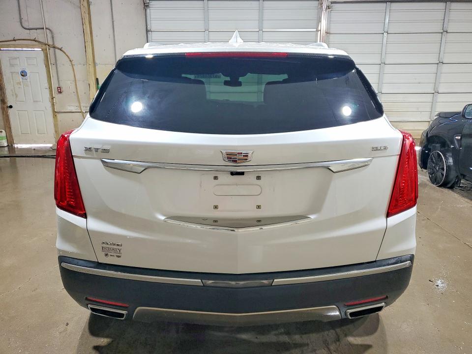 57358826 :رقم المزاد ، 1GYKNFRS0HZ306389 vin ، 2017 Cadillac Xt5 مزاد بيع