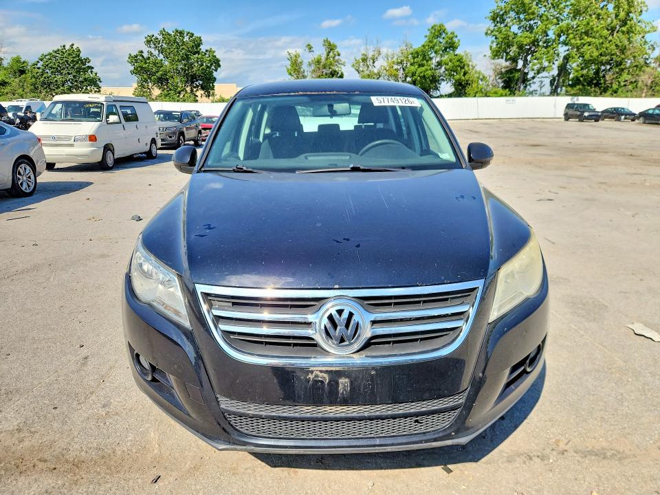 2011 Volkswagen Tiguan მანქანა იყიდება აუქციონზე, vin: WVGBV7AXXBW534469, აუქციონის ნომერი: 57749126