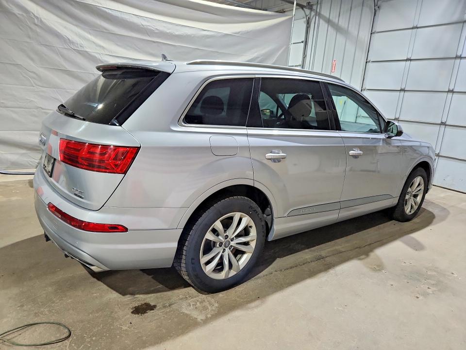 57998676 :رقم المزاد ، WA1LAAF79HD042993 vin ، 2017 Audi Q7 مزاد بيع