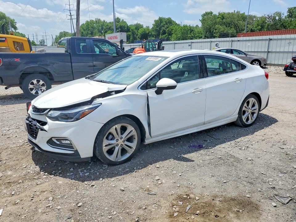 58618986 :رقم المزاد ، 1G1BF5SM8H7157405 vin ، 2017 Chevrolet Cruze مزاد بيع