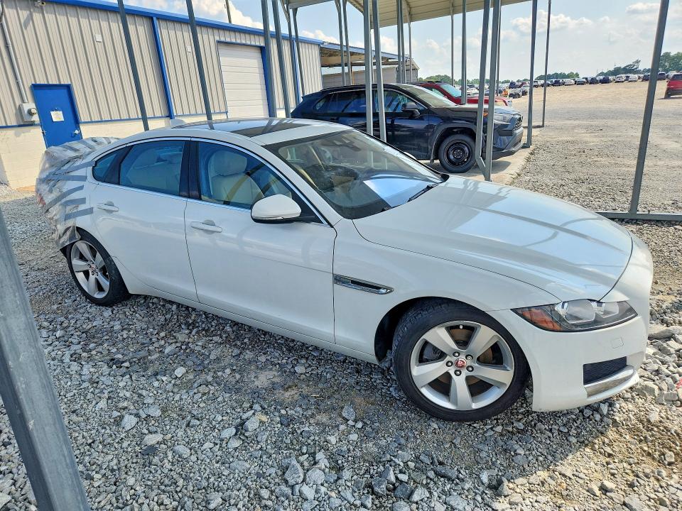 Aukcja sprzedaży 2018 Jaguar Xf, vin: SAJBS4FX7JCY54340, numer aukcji: 58935416