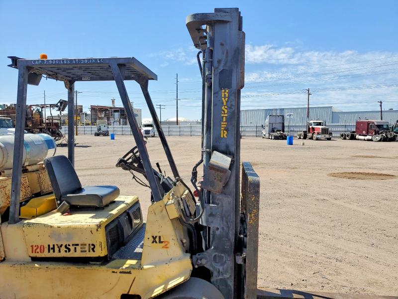 55065806 :رقم المزاد ، D004D10493Y vin ، 2001 Hyster Construction Equipment مزاد بيع