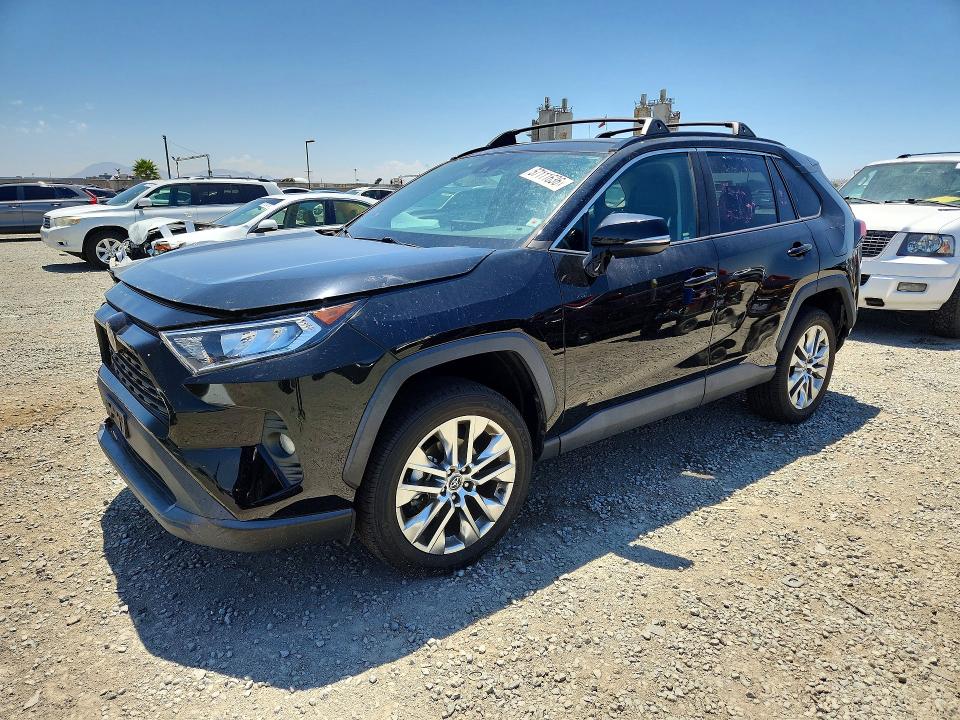 57111636 :رقم المزاد ، 2T3C1RFV3LW096966 vin ، 2020 Toyota Rav4 مزاد بيع