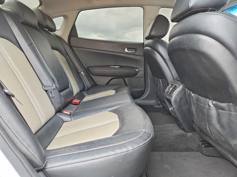 58451506 :رقم المزاد ، 5XXGU4L14KG345967 vin ، 2019 Kia Optima مزاد بيع
