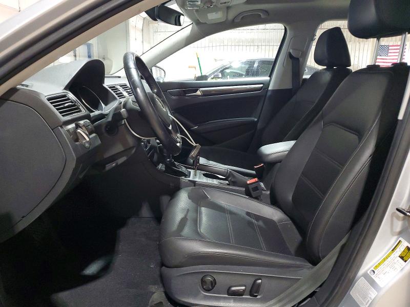 2017 Volkswagen Passat მანქანა იყიდება აუქციონზე, vin: 1VWGT7A36HC009283, აუქციონის ნომერი: 57924486