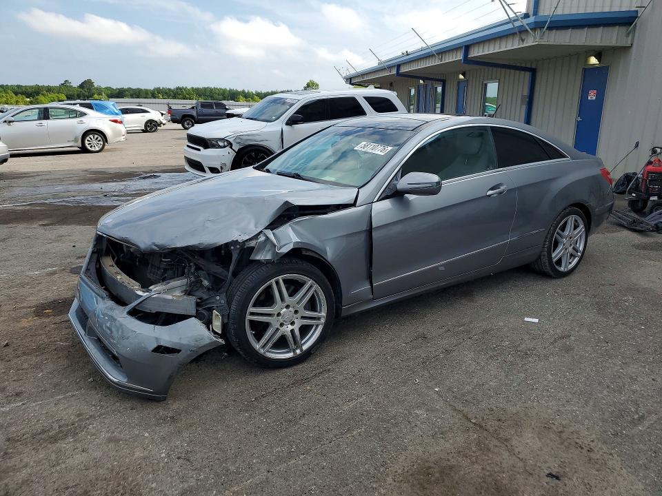 2010 Mercedes-benz E მანქანა იყიდება აუქციონზე, vin: WDDKJ5GB0AF018142, აუქციონის ნომერი: 58110776