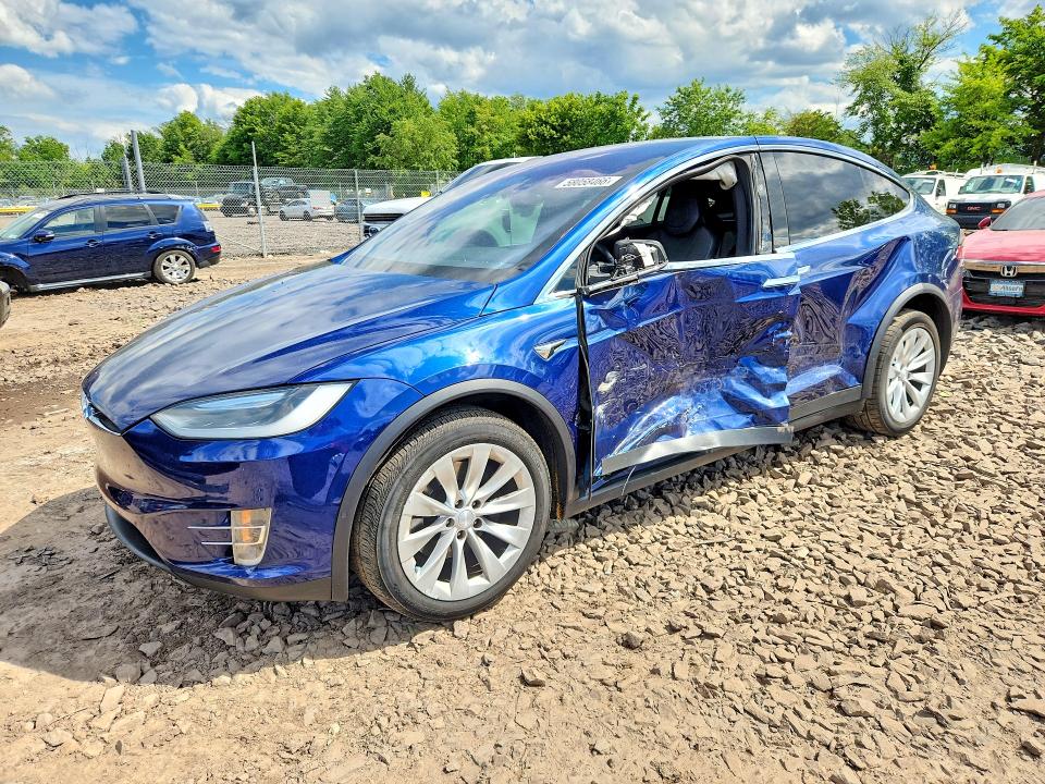 Продажа на аукционе авто 2017 Tesla Model X, vin: 5YJXCBE20HF057677, номер лота: 58058466