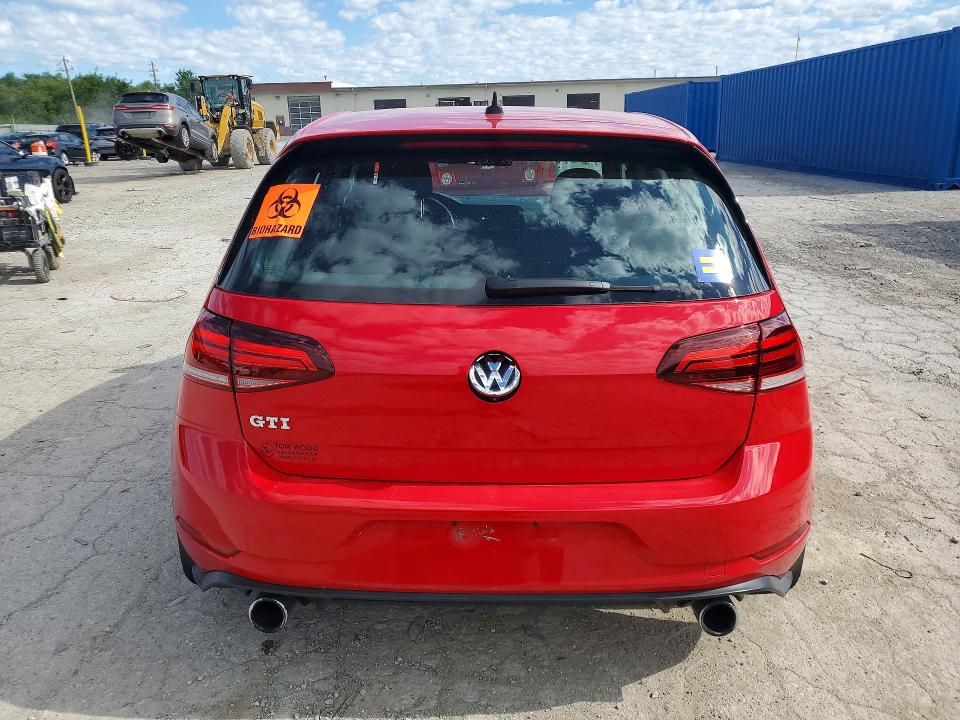 56845576 :رقم المزاد ، 3VW447AUXJM287049 vin ، 2018 Volkswagen Gti مزاد بيع