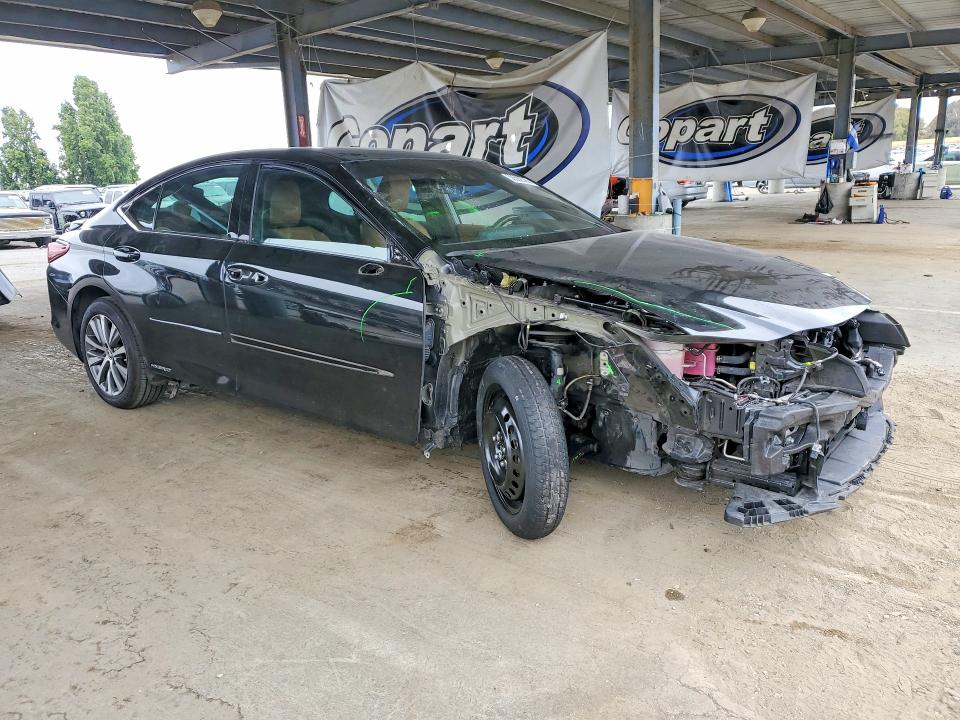 58582526 :رقم المزاد ، 58ACA1C16MU004058 vin ، 2021 Lexus Es 300h مزاد بيع