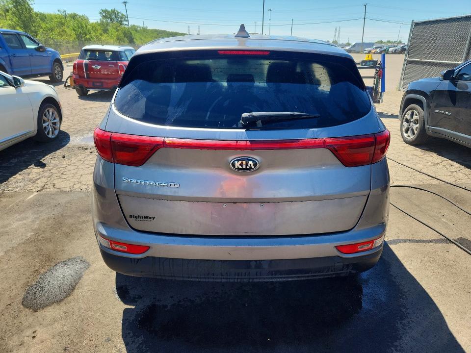 57683556 :رقم المزاد ، KNDPM3AC8H7208921 vin ، 2017 Kia Sportage مزاد بيع