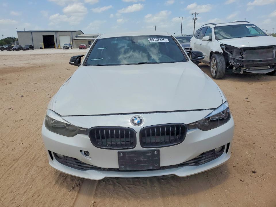 2016 Bmw 328 მანქანა იყიდება აუქციონზე, vin: WBA8E9C51GK648572, აუქციონის ნომერი: 59197686