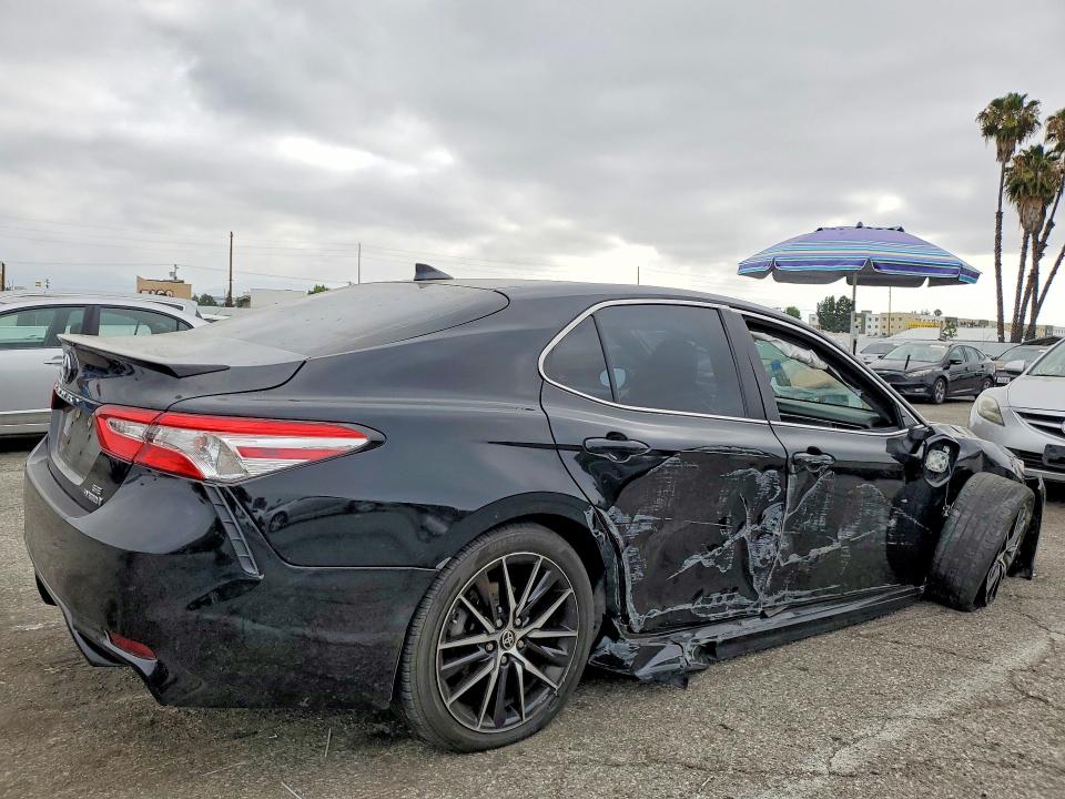 2020 Toyota Camry მანქანა იყიდება აუქციონზე, vin: 4T1J31AK3LU525547, აუქციონის ნომერი: 54992346