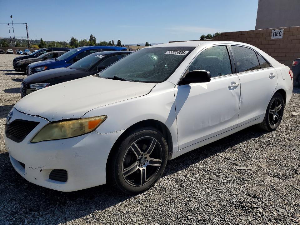 2011 Toyota Camry მანქანა იყიდება აუქციონზე, vin: 4T1BF3EKXBU586720, აუქციონის ნომერი: 55805926