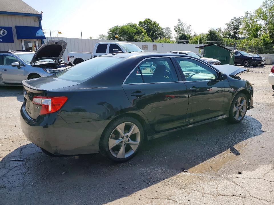 58606146 :رقم المزاد ، 4T1BF1FK7CU193911 vin ، 2012 Toyota Camry مزاد بيع