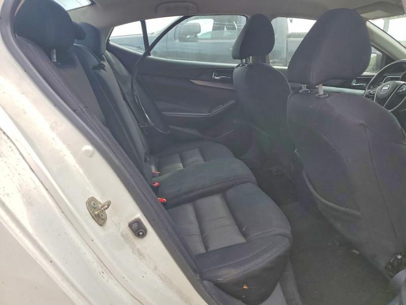 2017 Nissan Maxima მანქანა იყიდება აუქციონზე, vin: 1N4AA6AP0HC369327, აუქციონის ნომერი: 56083556