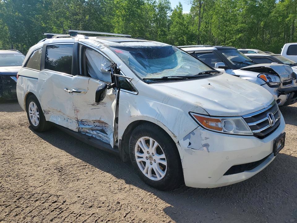 56084526 :رقم المزاد ، 5FNRL5H68DB503898 vin ، 2013 Honda Odyssey مزاد بيع