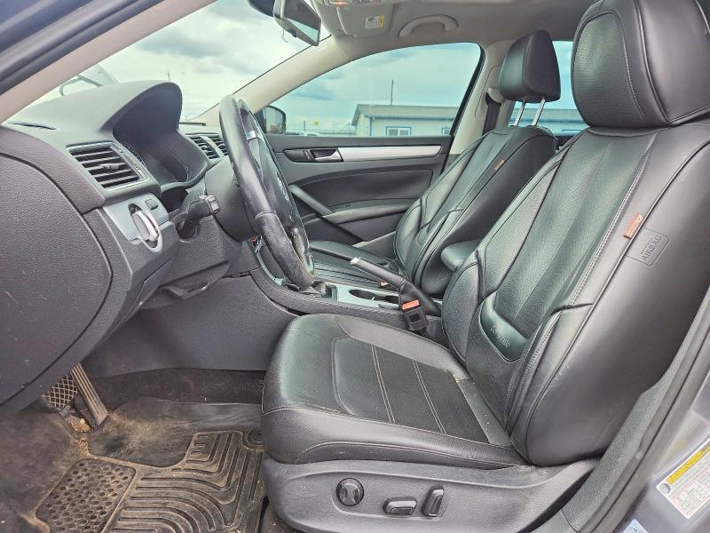 2013 Volkswagen Passat მანქანა იყიდება აუქციონზე, vin: 1VWBP7A37DC093686, აუქციონის ნომერი: 56002786
