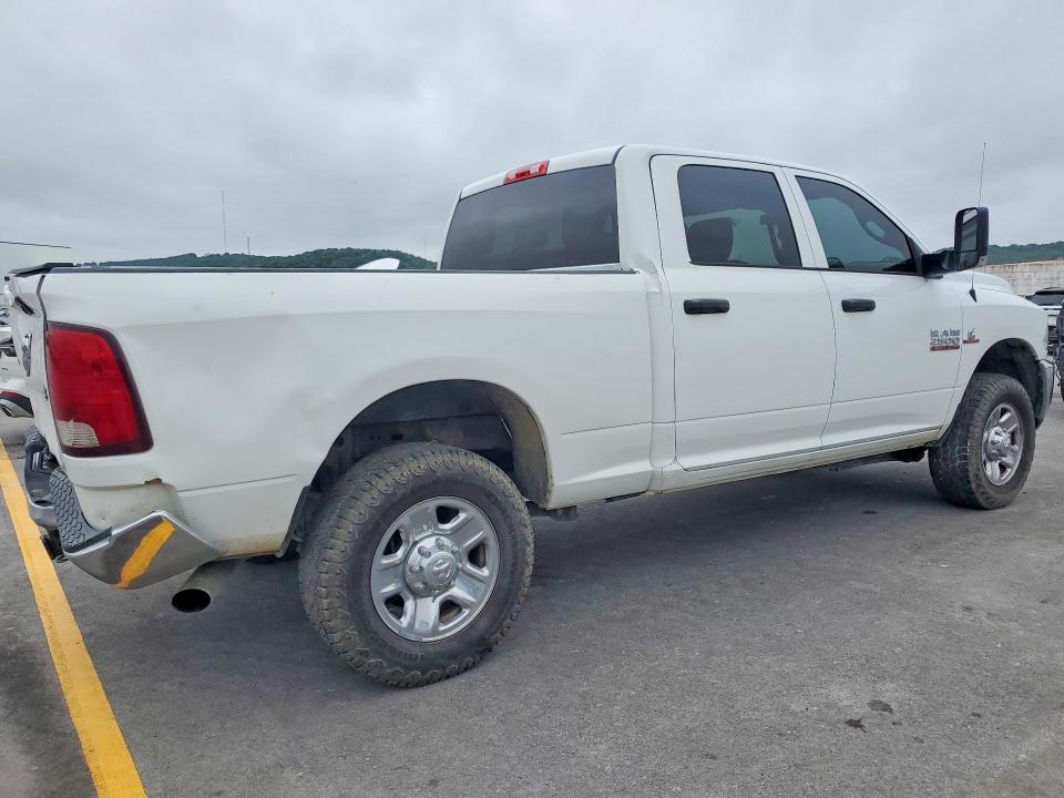 58533056 :رقم المزاد ، 3C6UR5CL0HG589947 vin ، 2017 Ram 2500 مزاد بيع
