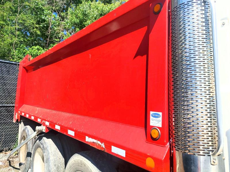 2006 Mack 700 მანქანა იყიდება აუქციონზე, vin: 1M2AG11C46M030047, აუქციონის ნომერი: 57415186
