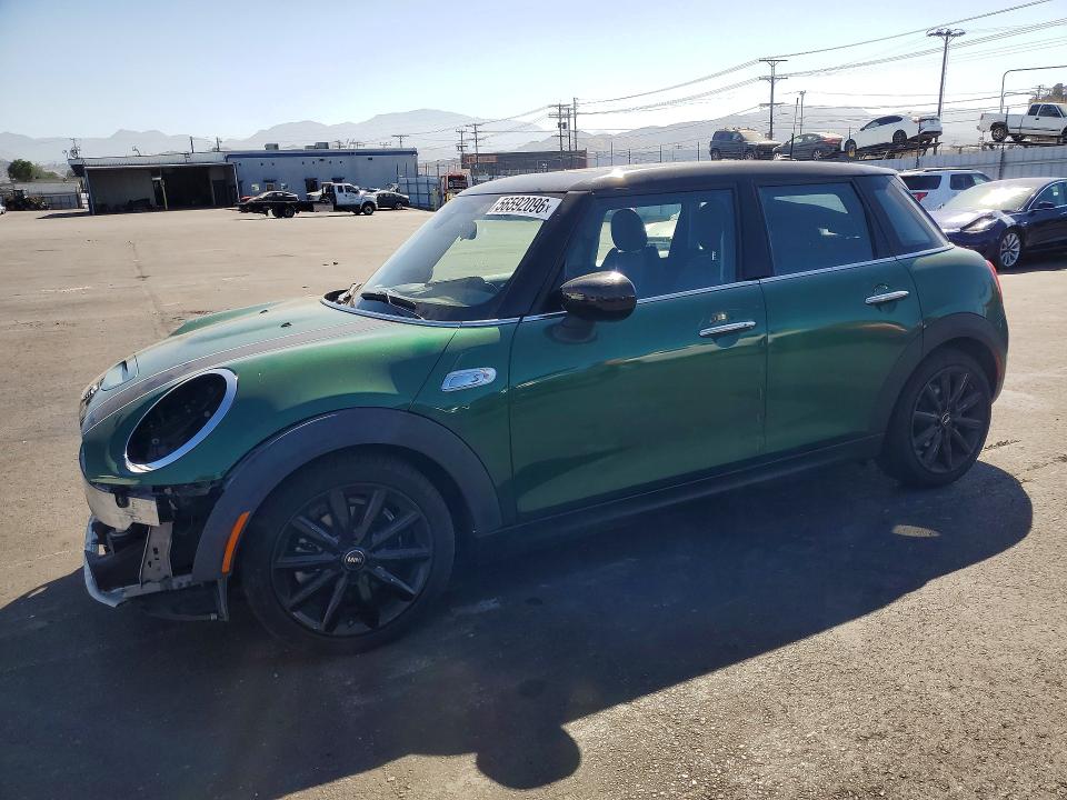 2020 Mini Cooper მანქანა იყიდება აუქციონზე, vin: WMWXU9C01L2M66450, აუქციონის ნომერი: 56592096
