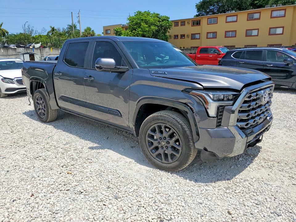 57558646 :رقم المزاد ، 5TFNC5DB1SX109342 vin ، 2025 Toyota Tundra مزاد بيع