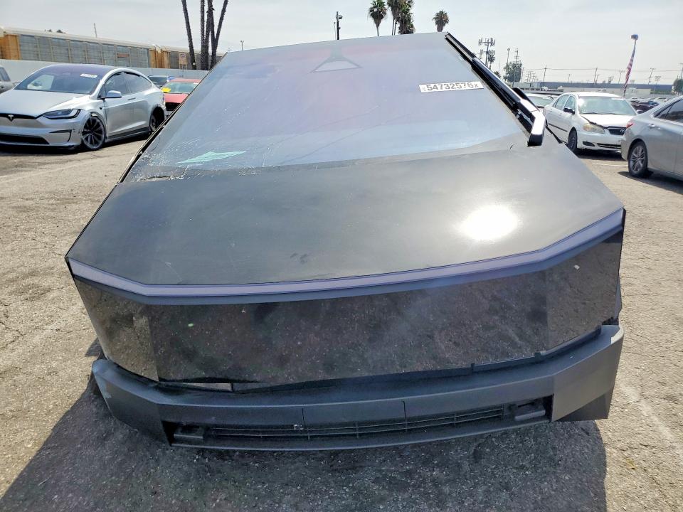 2026 Tesla Cybertruck მანქანა იყიდება აუქციონზე, vin: 7G2CEHED2TA093855, აუქციონის ნომერი: 54732576