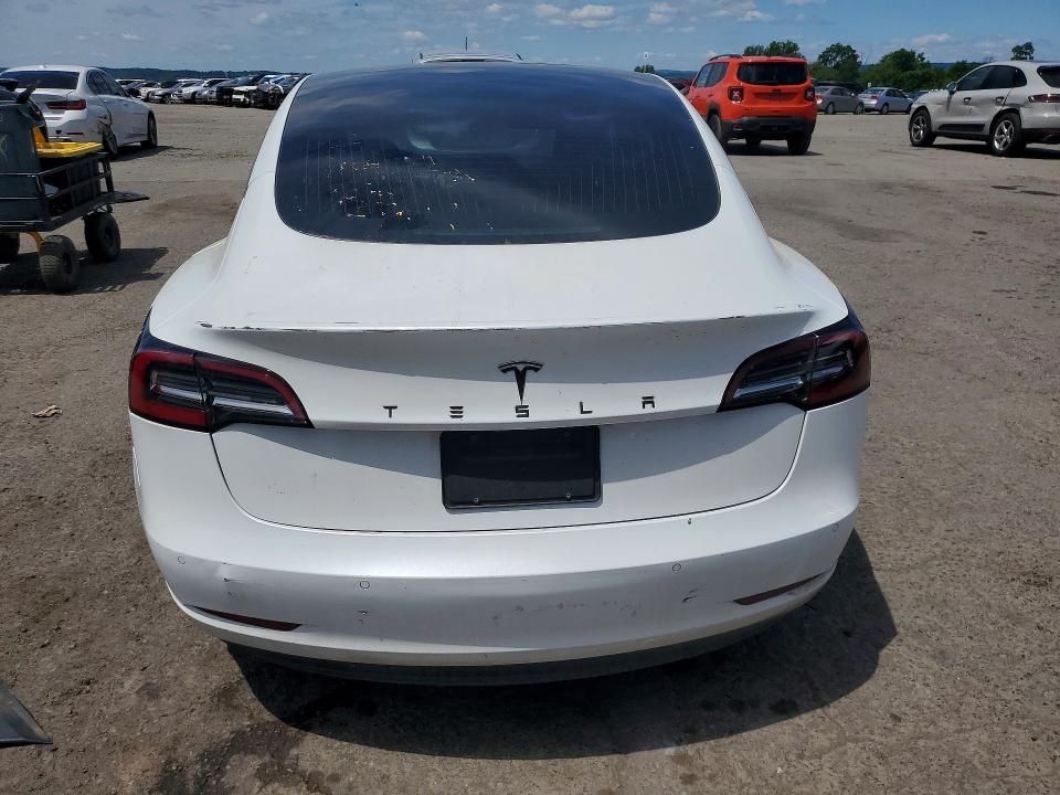 58168646 :رقم المزاد ، 5YJ3E1EA1KF401390 vin ، 2019 Tesla Model 3 مزاد بيع
