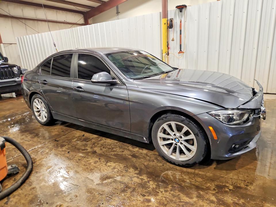 55434036 :رقم المزاد ، WBA8A3C50JA505344 vin ، 2018 Bmw 320 مزاد بيع