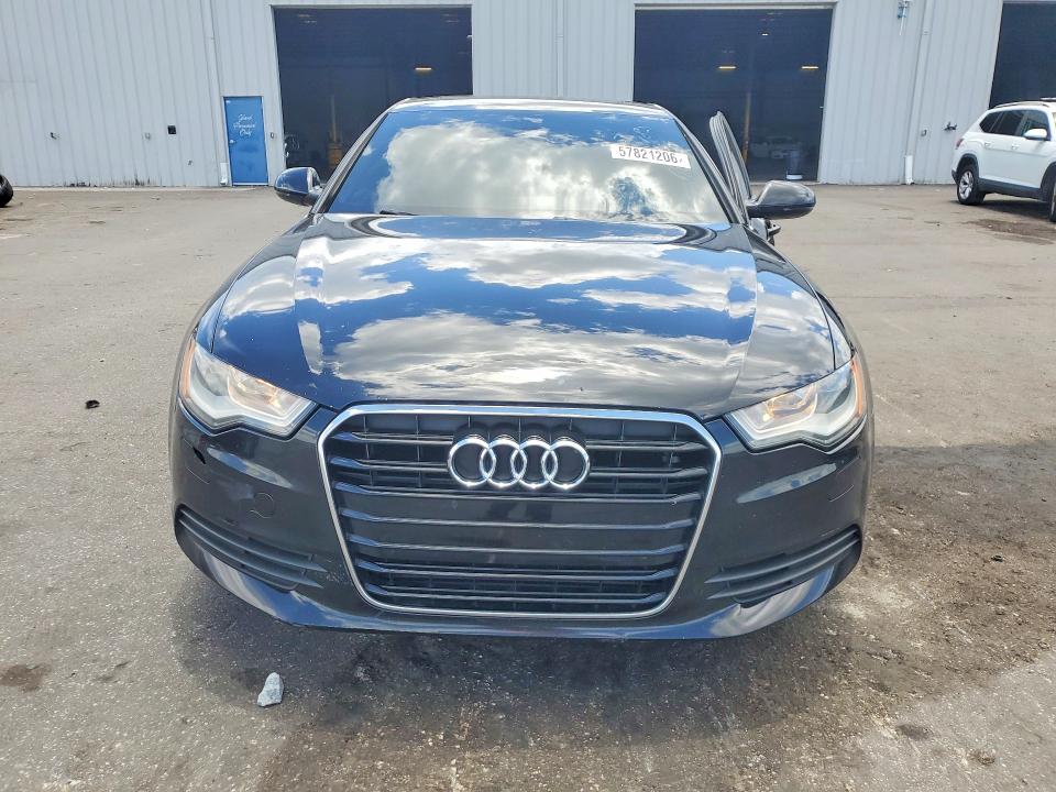 57821206 :رقم المزاد ، WAUCFAFC6DN119096 vin ، 2013 Audi A6 مزاد بيع