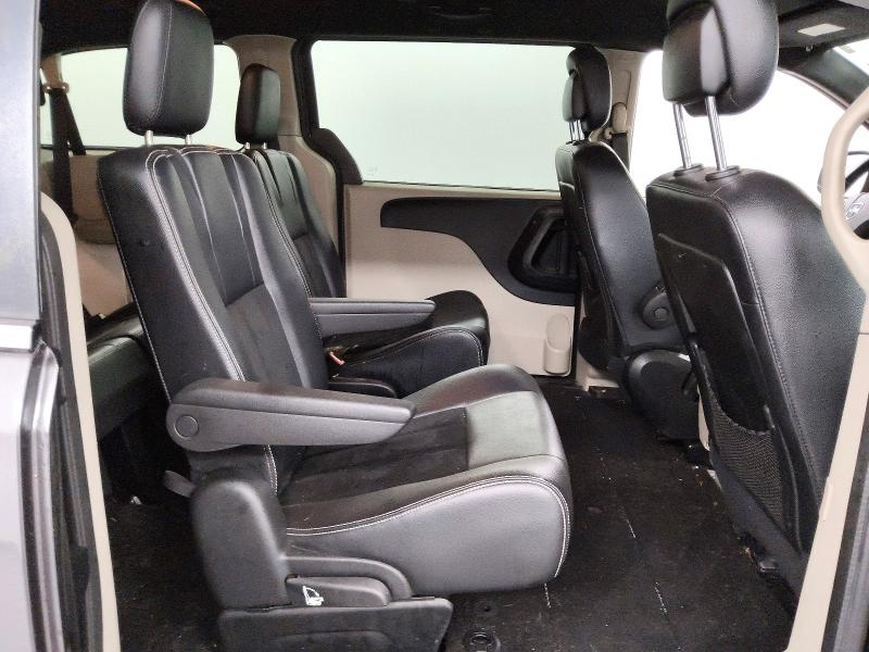 57155846 :رقم المزاد ، 2C4RDGCG1JR205007 vin ، 2018 Dodge Grand Caravan مزاد بيع