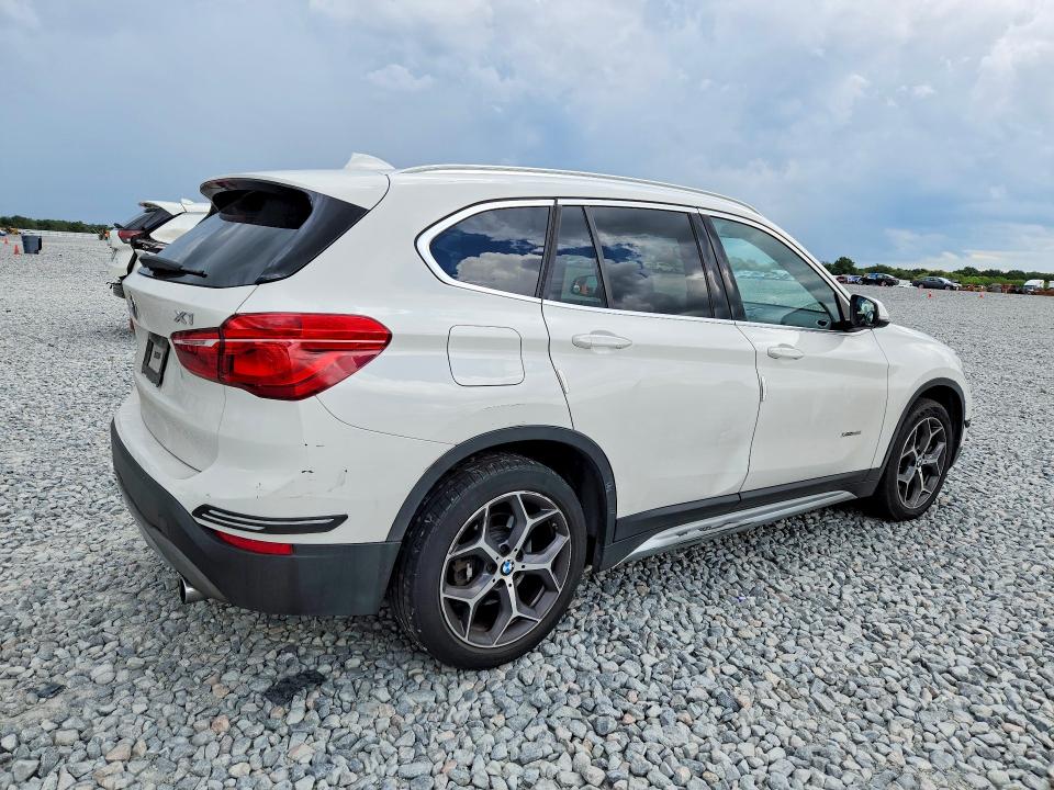 57325976 :رقم المزاد ، WBXHT3C32J5K31622 vin ، 2018 Bmw X1 مزاد بيع