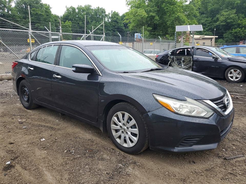 Продаж на аукціоні авто 2017 Nissan Altima, vin: 1N4AL3AP8HC143304, номер лоту: 58088966