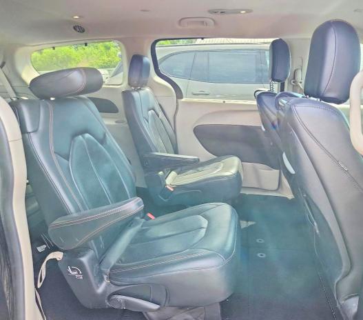 Продажа на аукционе авто 2018 Chrysler Pacifica, vin: 2C4RC1EG6JR247900, номер лота: 55879106