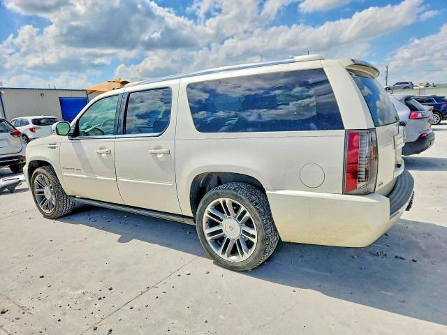 Продажа на аукционе авто 2013 Cadillac Escalade, vin: 1GYS4JEFXDR141315, номер лота: 57745676