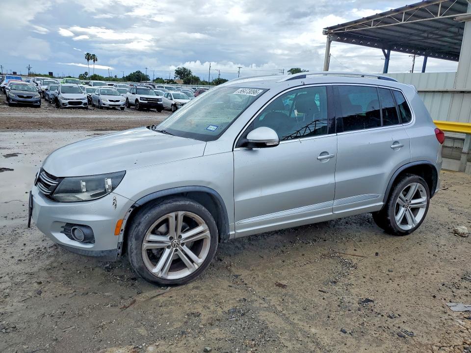 56473096 :رقم المزاد ، WVGAV7AX7GW052447 vin ، 2016 Volkswagen Tiguan مزاد بيع