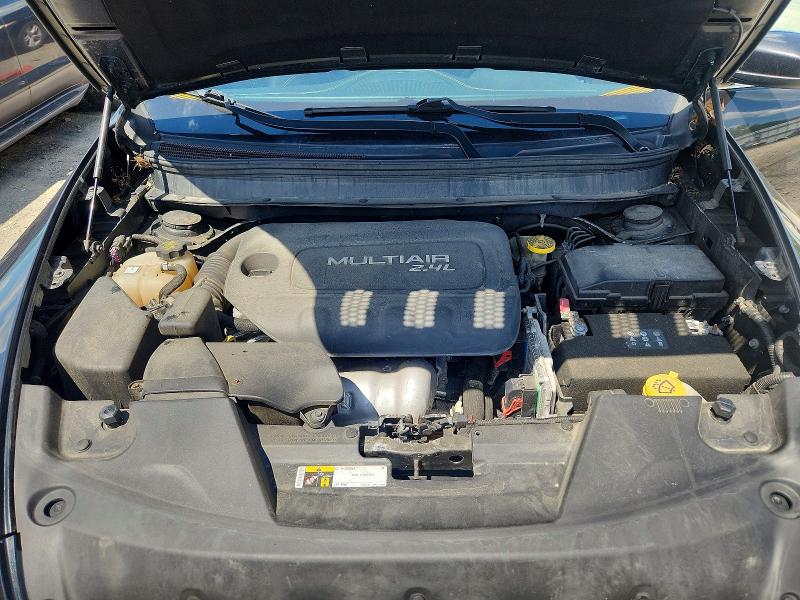 58281356 :رقم المزاد ، 1C4PJMCB6FW702975 vin ، 2015 Jeep Cherokee مزاد بيع