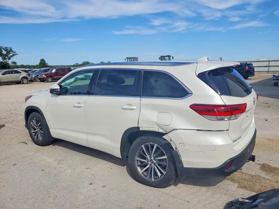 Продажа на аукционе авто 2017 Toyota Highlander, vin: 5TDJZRFHXHS520176, номер лота: 57816756