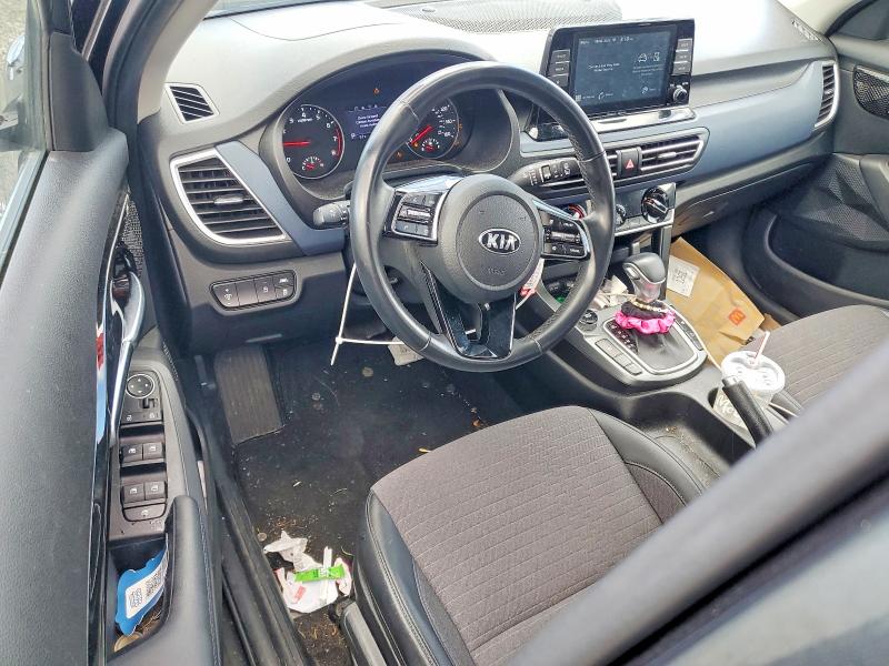 2021 Kia Seltos მანქანა იყიდება აუქციონზე, vin: KNDEUCA20M7195297, აუქციონის ნომერი: 57054006