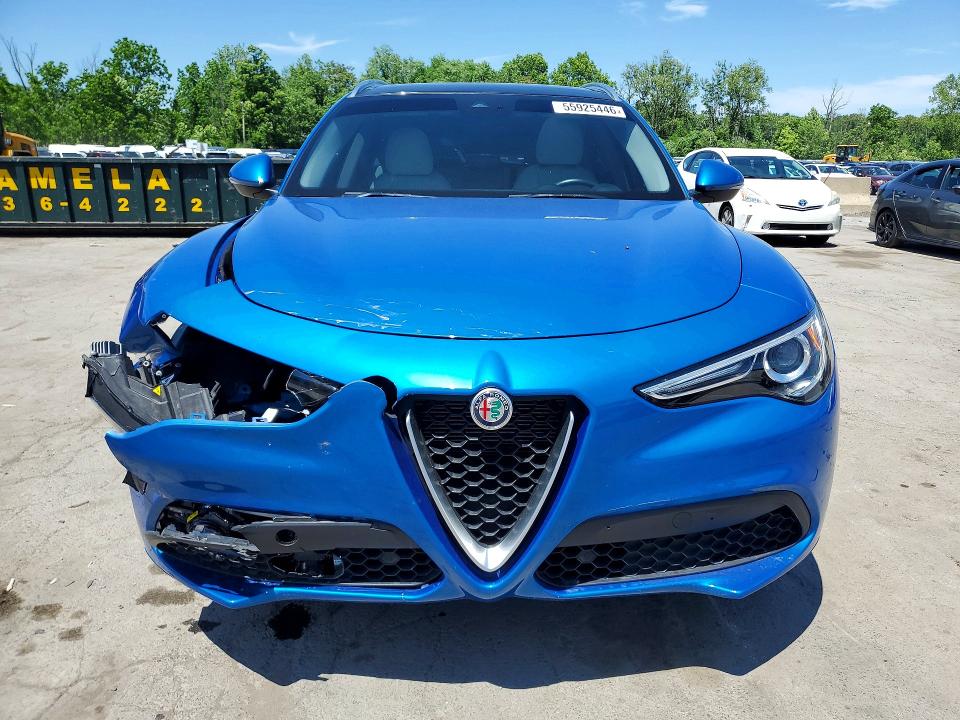 Продажа на аукционе авто 2021 Alfa Romeo Stelvio, vin: ZASPAKBN4M7C99464, номер лота: 55925446