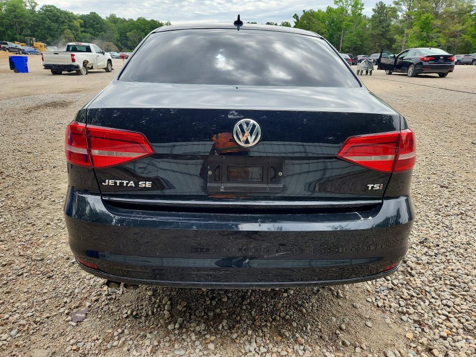 56326936 :رقم المزاد ، 3VWD17AJ8FM326629 vin ، 2015 Volkswagen Jetta مزاد بيع