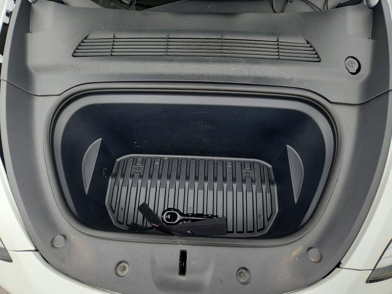 58070266 :رقم المزاد ، 7SAYGDEE9NF434469 vin ، 2022 Tesla Model Y مزاد بيع