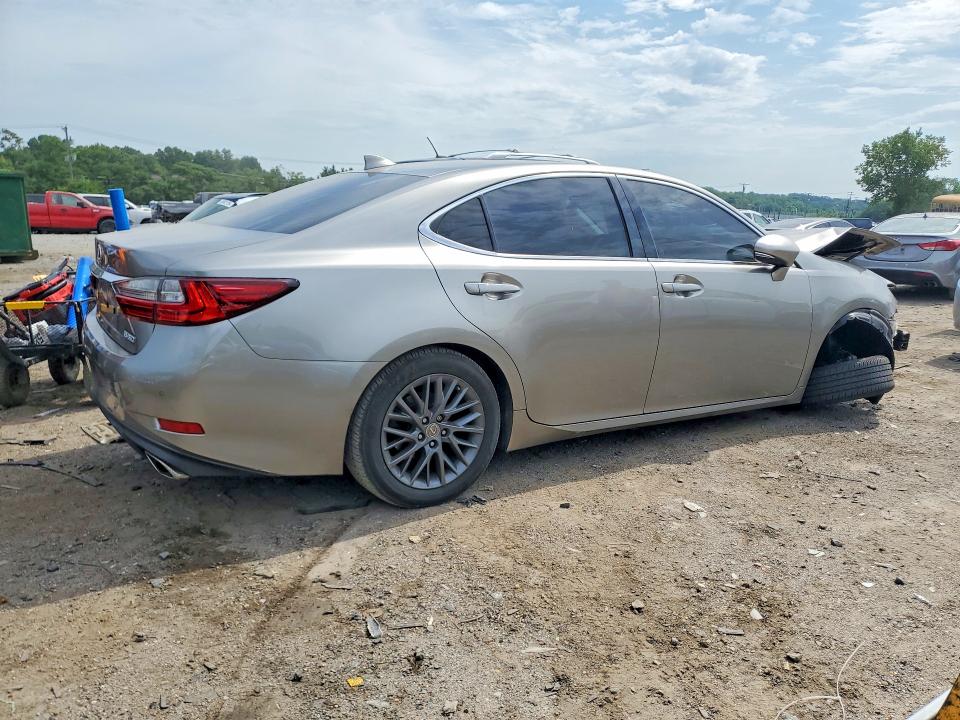 58601866 :رقم المزاد ، 58ABK1GG0JU108323 vin ، 2018 Lexus Es مزاد بيع