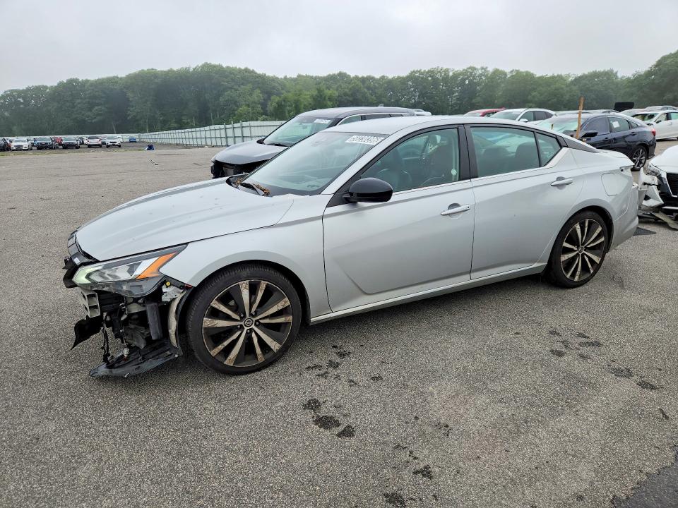 58230396 :رقم المزاد ، 1N4BL4CV9NN302885 vin ، 2022 Nissan Altima مزاد بيع