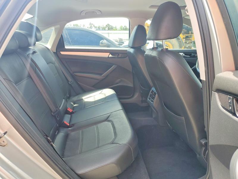 Продажа на аукционе авто 2013 Volkswagen Passat, vin: 1VWBP7A3XDC074212, номер лота: 58460436