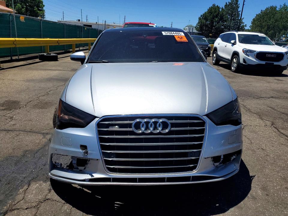 Продаж на аукціоні авто 2015 Audi A3, vin: WAUBFGFF7F1093322, номер лоту: 57084466