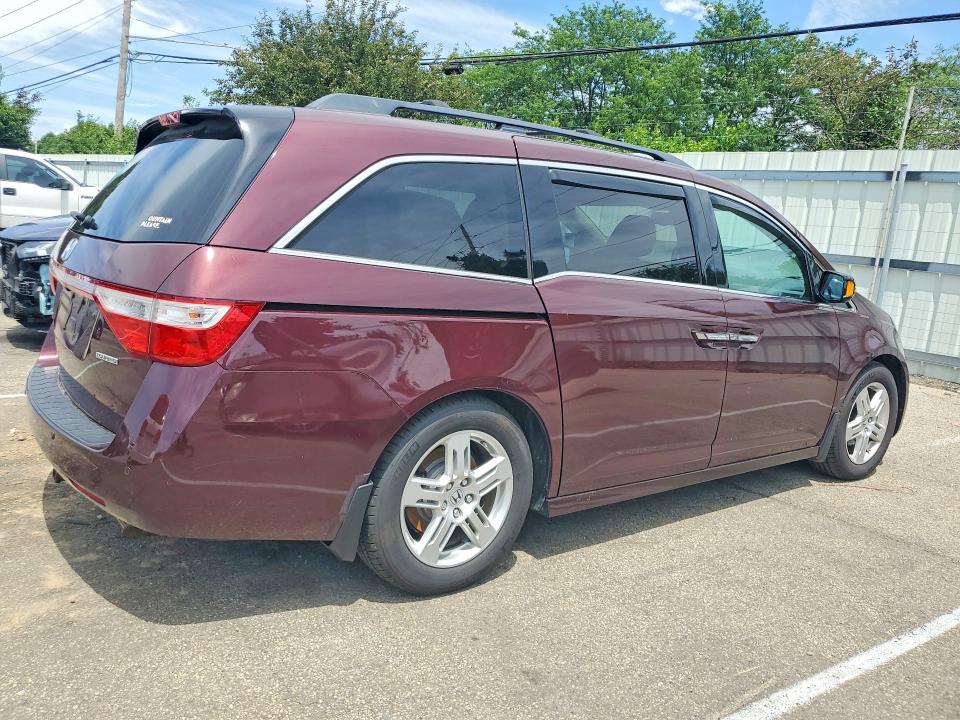 56250166 :رقم المزاد ، 5FNRL5H96DB059513 vin ، 2013 Honda Odyssey مزاد بيع