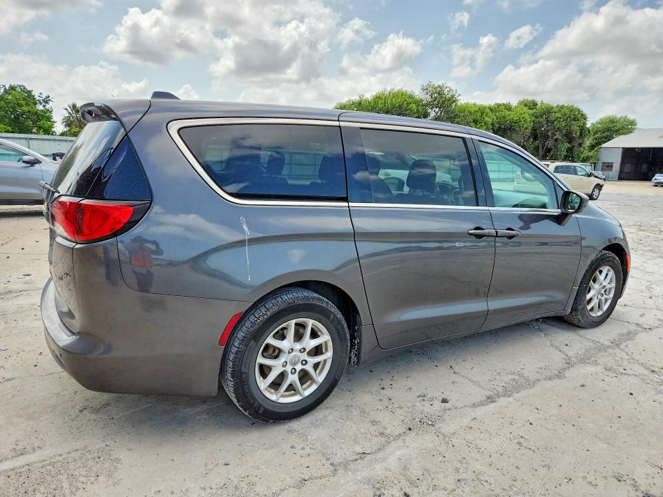 58994156 :رقم المزاد ، 2C4RC1DG7HR703592 vin ، 2017 Chrysler Pacifica مزاد بيع