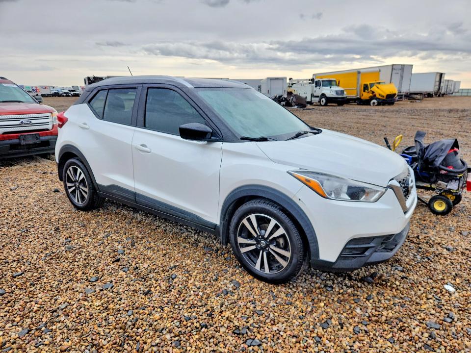 2019 Nissan Kicks მანქანა იყიდება აუქციონზე, vin: 3N1CP5CU4KL526631, აუქციონის ნომერი: 55947136